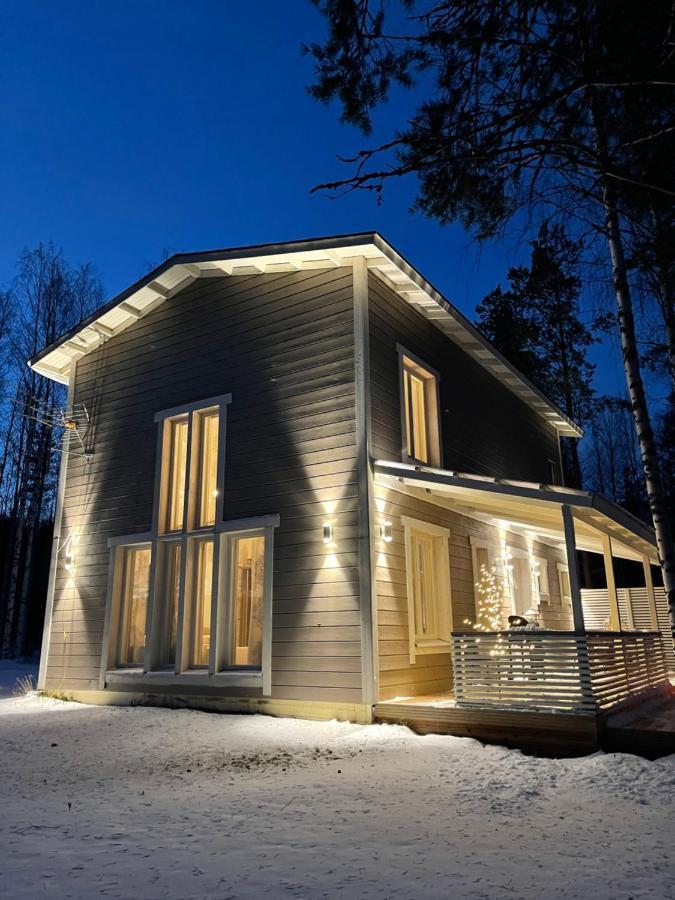 Villa Luxurious Snow With Jacuzzi *
