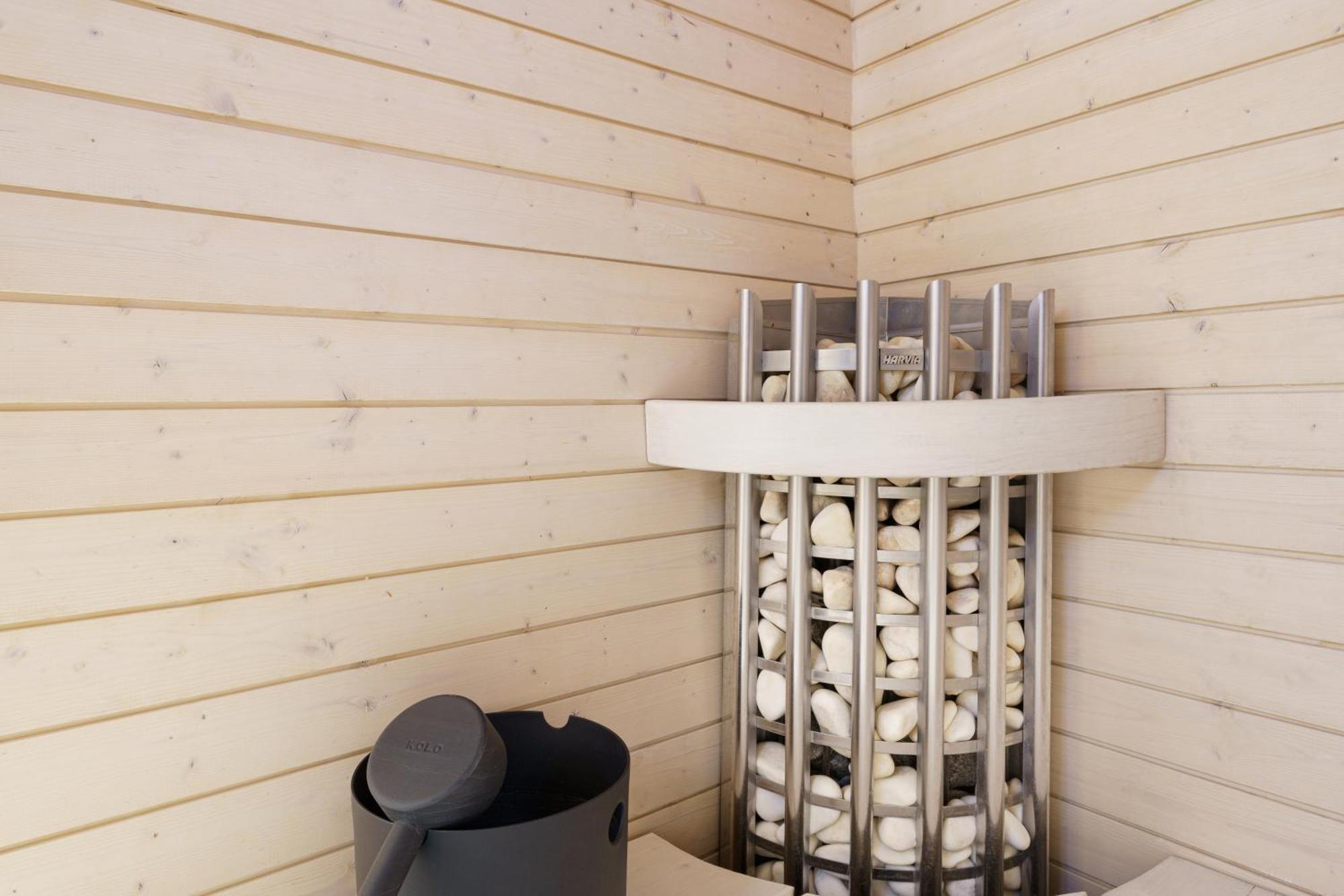 Villa Luxurious Snow With Jacuzzi