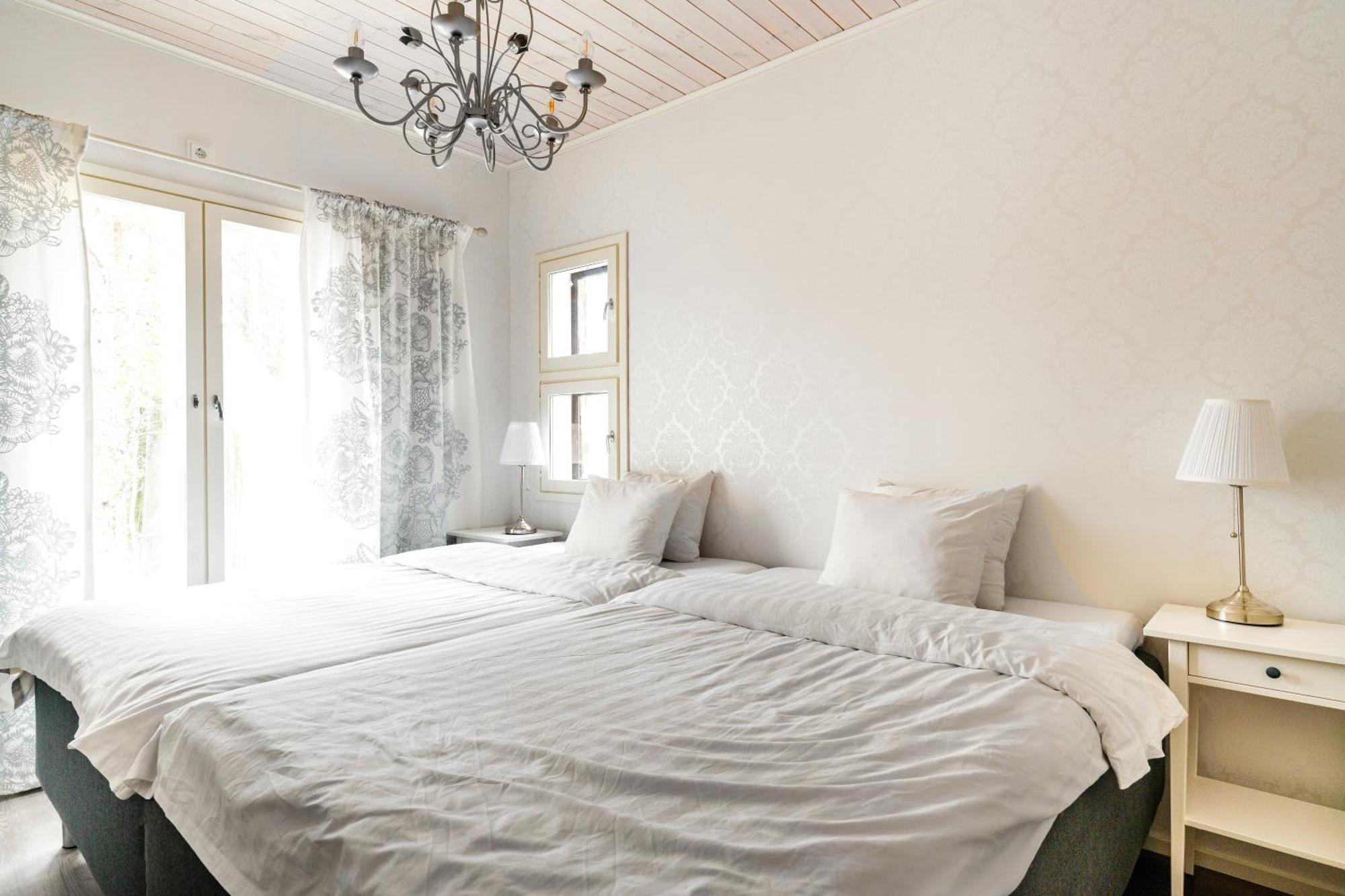 Villa Luxurious Snow With Jacuzzi *