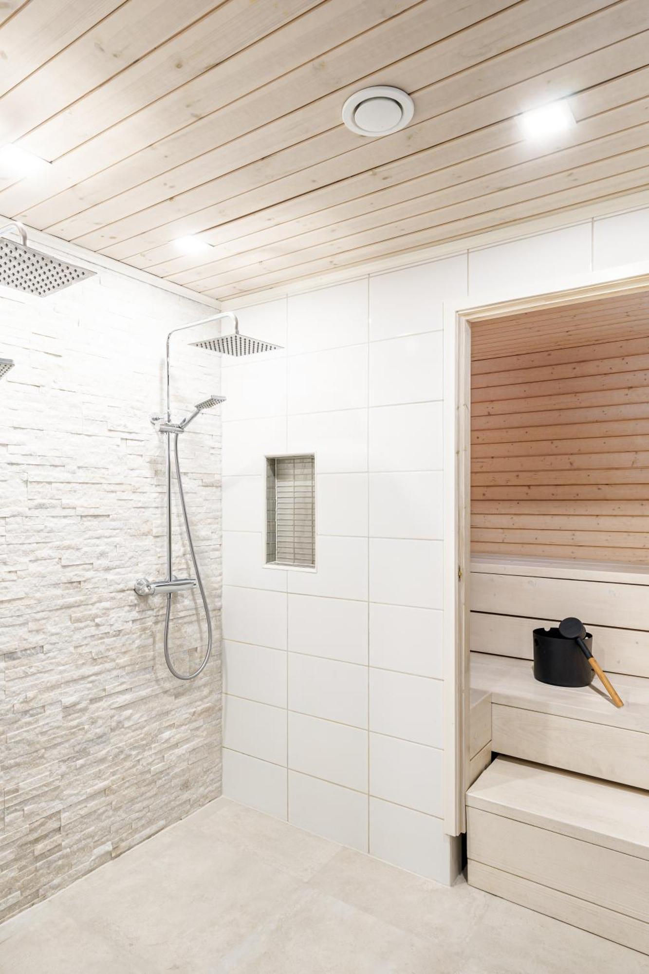 Luxurious Snow With Jacuzzi Rovaniemi